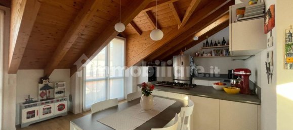 Apartamento de 2 dormitorios en Muggiò, Italy No. 180973 29