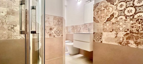 3 bedrooms Apartment in Bologna, Italy No. 373848 10