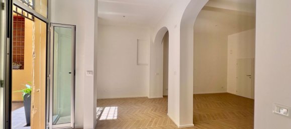 3 bedrooms Apartment in Bologna, Italy No. 373848 9
