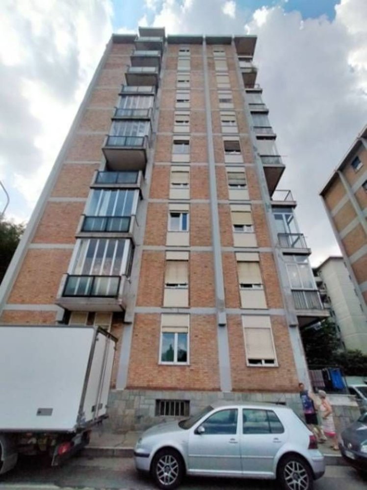 3 rooms Apartment in Moncalieri, Italy No. 202520