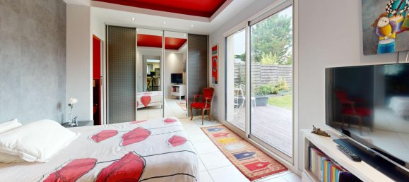 5 bedrooms House in Orleans, France No. 40389 13