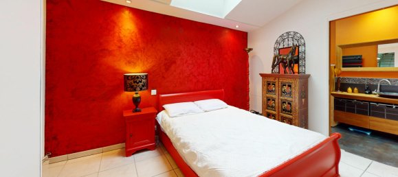 5 bedrooms House in Orleans, France No. 40389 11