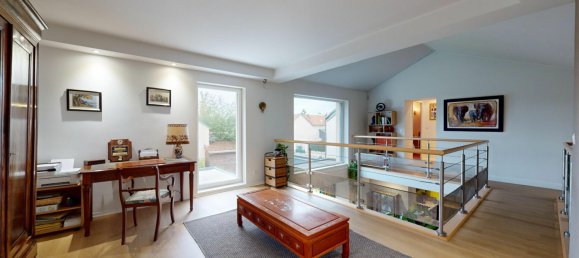 5 bedrooms House in Orleans, France No. 40389 6