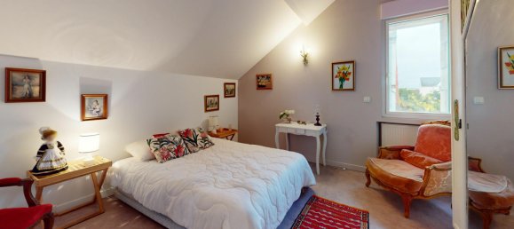 5 bedrooms House in Orleans, France No. 40389 10