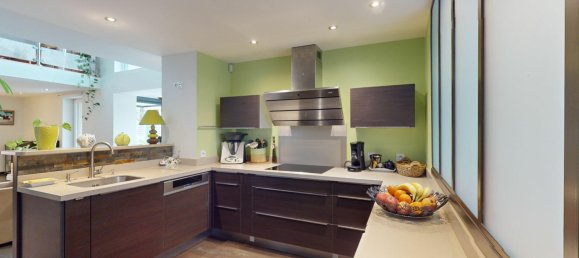 5 bedrooms House in Orleans, France No. 40389 7