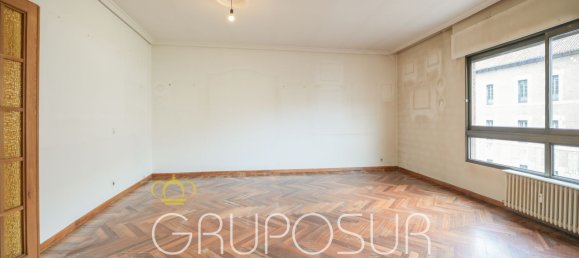 Apartamento de 4 dormitorios en Valladolid, Spain No. 96177 23