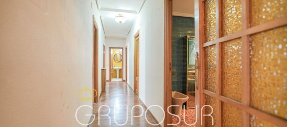 Apartamento de 4 dormitorios en Valladolid, Spain No. 96177 61