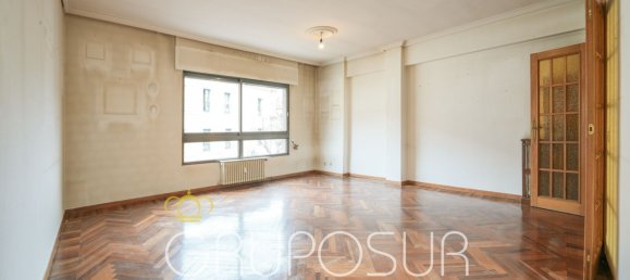 Apartamento de 4 dormitorios en Valladolid, Spain No. 96177 37