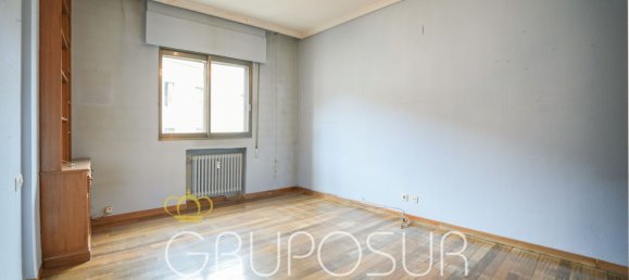 Apartamento de 4 dormitorios en Valladolid, Spain No. 96177 81