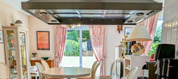 6 bedrooms Villa in Pluvigner, France No. 288964 10