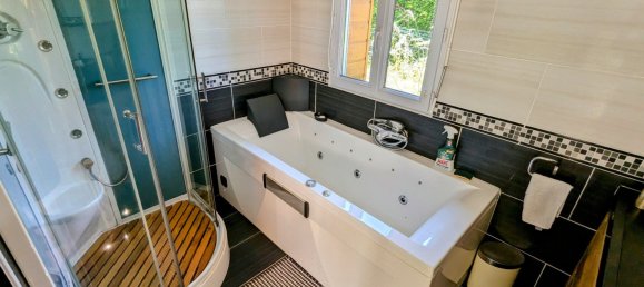 6 bedrooms Villa in Pluvigner, France No. 288964 15