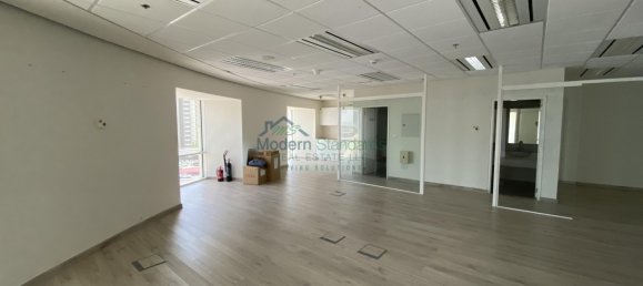 2270m² Office in Sheikh Zayed Road, UAE No. 9448 14