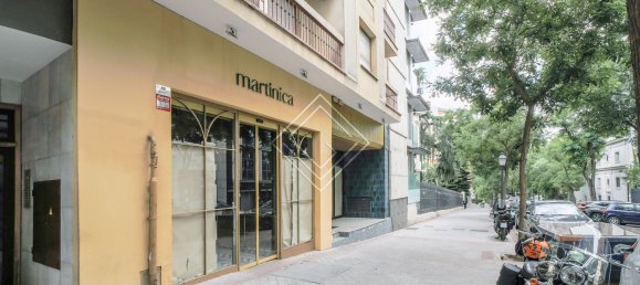 530m² Commercial property in Madrid, Spain No. 29332 2