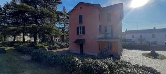 16 rooms Villa in Godiasco Salice Terme, Italy No. 118159 5