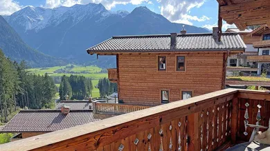 3 bedrooms Commercial property in Neukirchen am Grossvenediger, Austria No. 186991