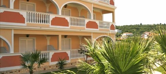 1600 m² adosado en venta en Zakynthos, Ionian Islands, Peloponnese, Western Greece and the Ionian, Greece № 7249 2