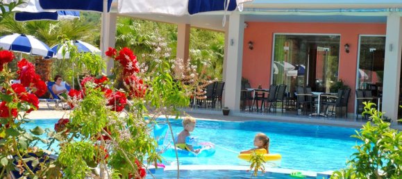1600 m² adosado en venta en Zakynthos, Ionian Islands, Peloponnese, Western Greece and the Ionian, Greece № 7249 9