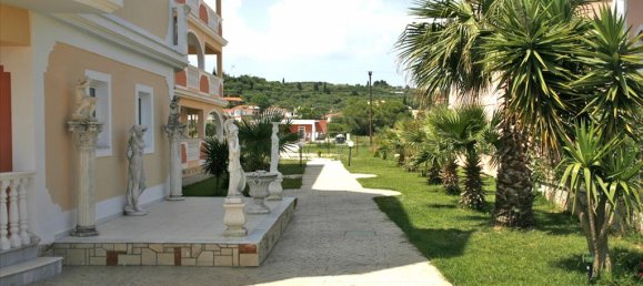 1600 m² adosado en venta en Zakynthos, Ionian Islands, Peloponnese, Western Greece and the Ionian, Greece № 7249 7