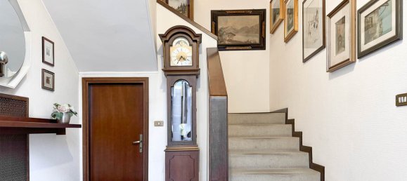 6 bedrooms Villa in Samarate, Italy No. 166905 19