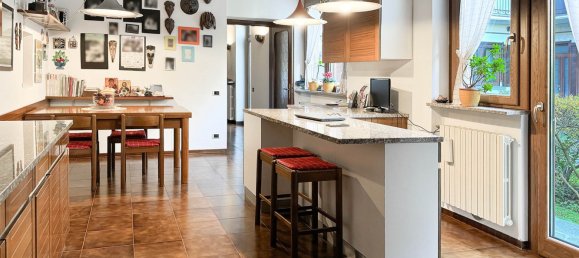 6 bedrooms Villa in Samarate, Italy No. 166905 40