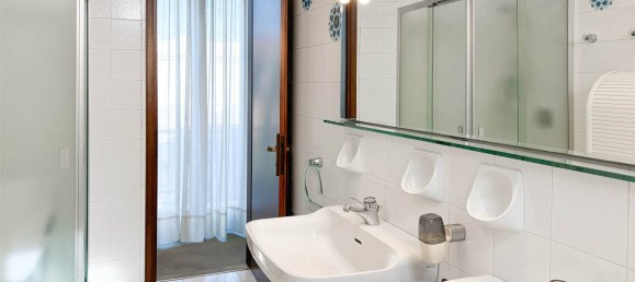 6 bedrooms Villa in Samarate, Italy No. 166905 30