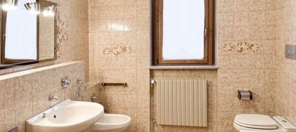 6 bedrooms Villa in Samarate, Italy No. 166905 25