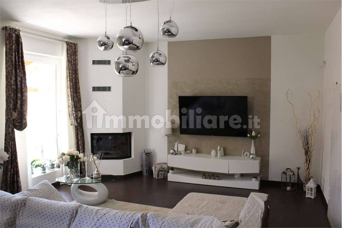 Villa T4 em Porcari, Italy N.º 175062