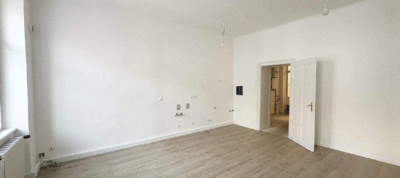 2 rooms Apartment in Josefstadt, Austria No. 236080 4