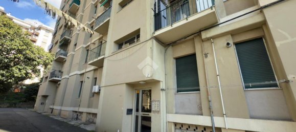 Квартира с 3 комнатами в Генуя, Италия № 14589 2