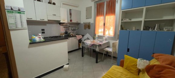 Квартира с 3 комнатами в Генуя, Италия № 14589 10