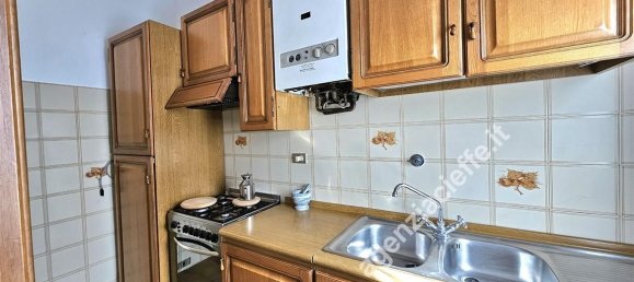 6 rooms House in Massa, Italy No. 18060 12