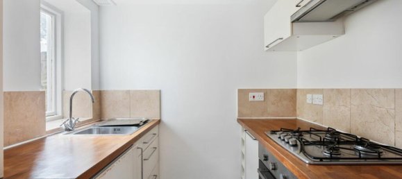 Studio in London, United Kingdom No. 4564 3