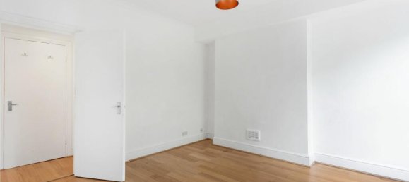 Studio in London, United Kingdom No. 4564 7