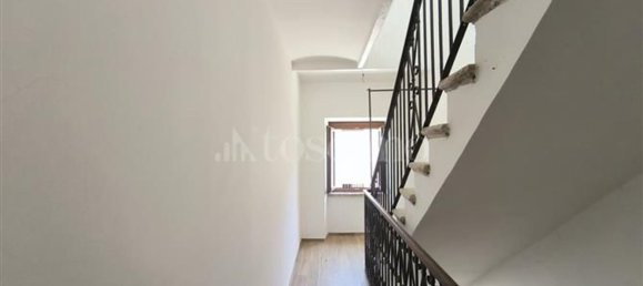 9 bedrooms House in L'Aquila, Italy No. 315527 6