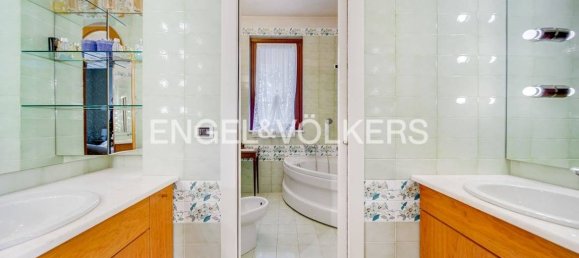 5 Schlafzimmer Villa in Parabiago, Italy, Nr. 139058 27