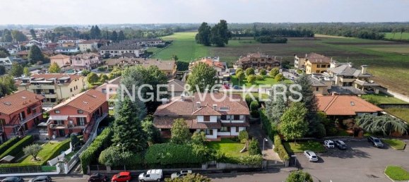 5 Schlafzimmer Villa in Parabiago, Italy, Nr. 139058 45