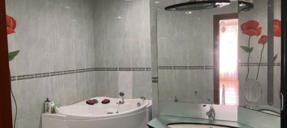 Apartamento de 4 dormitorios en Nasimi, Azerbaijan No. 1458 8