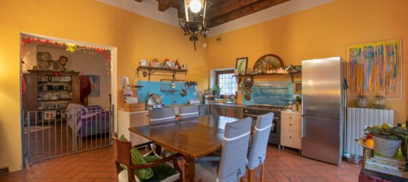 4 bedrooms House in Verona, Italy No. 124769 4