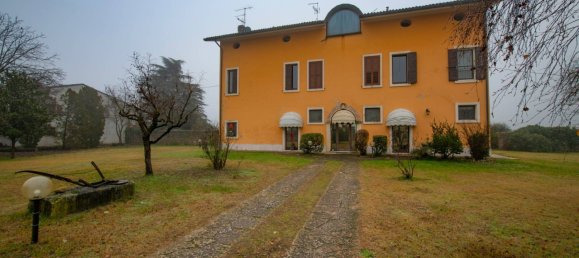 4 bedrooms House in Verona, Italy No. 124769 32