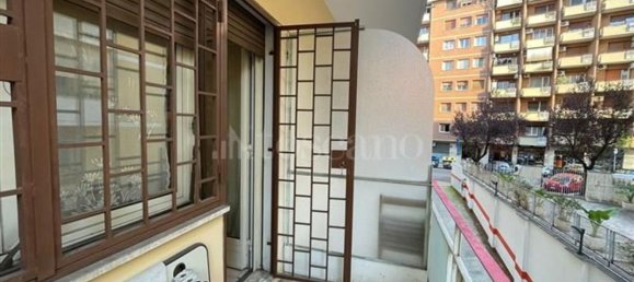 3 rooms Apartment in Rome, Italy No. 82008 20