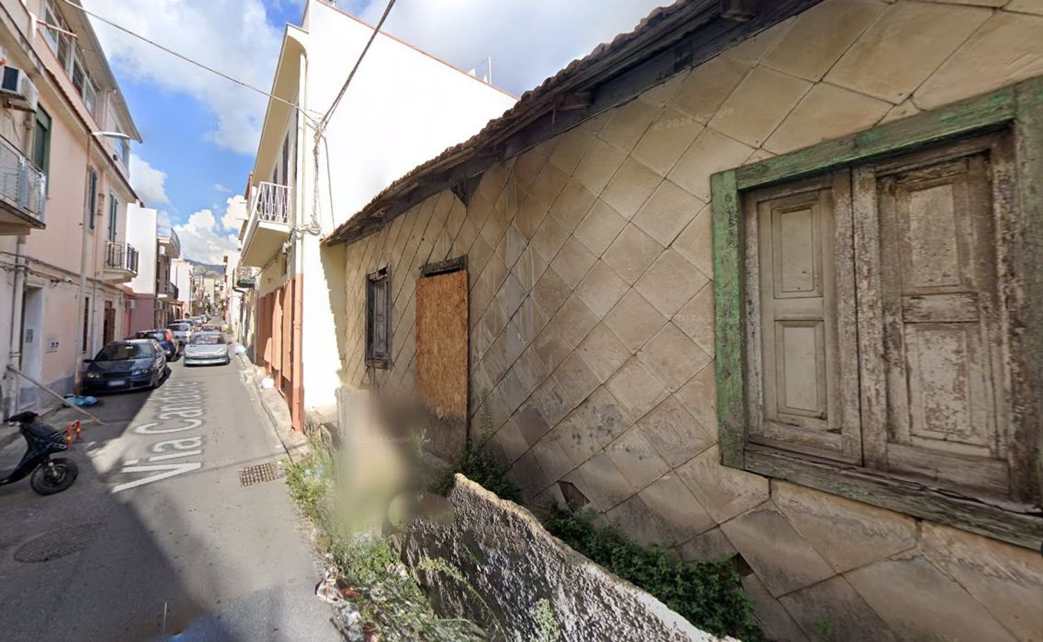 Casa de 5 habitaciónes en Messina, Italy No. 43042