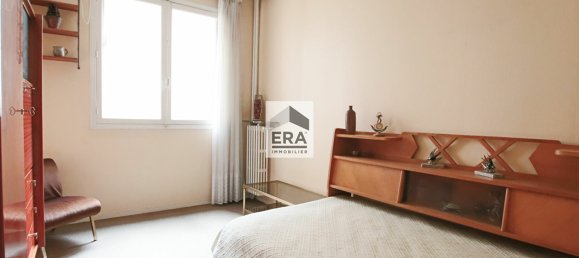 3 bedrooms Apartment in Paris, France No. 129936 8