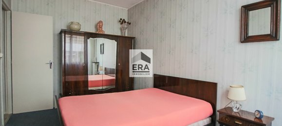 3 bedrooms Apartment in Paris, France No. 129936 7