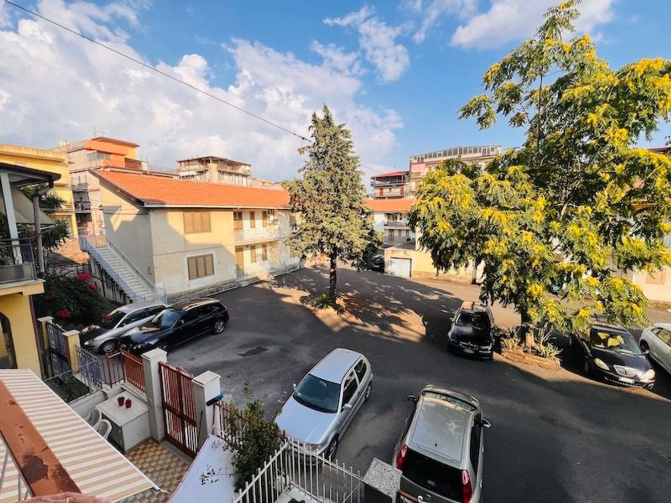 Casa de 10 dormitorios en Adrano, Italy No. 340742