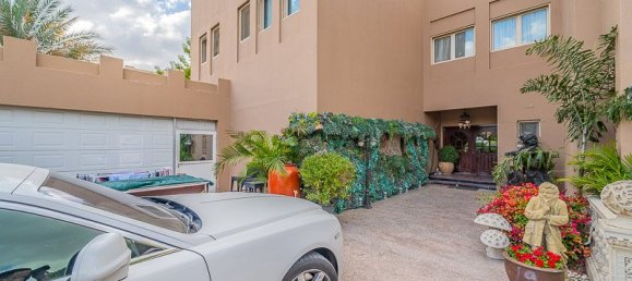 6 bedrooms Villa in Meadows, UAE No. 4274 18