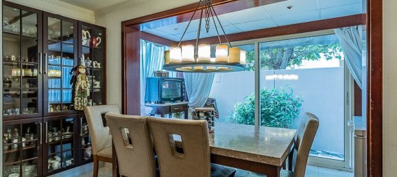 6 bedrooms Villa in Meadows, UAE No. 4274 3