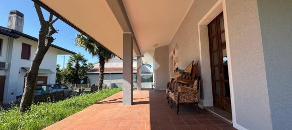 Вилла с 3 спальнями в Тревиньяно, Италия № 377654 15