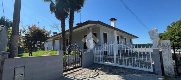 Вилла с 3 спальнями в Тревиньяно, Италия № 377654 18