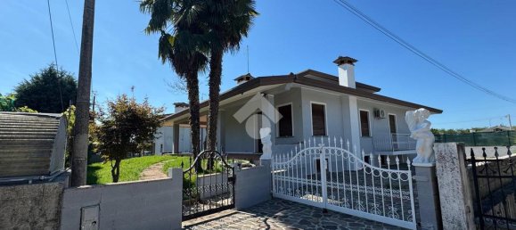 Вилла с 3 спальнями в Тревиньяно, Италия № 377654 17