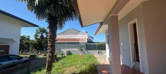 Вилла с 3 спальнями в Тревиньяно, Италия № 377654 26